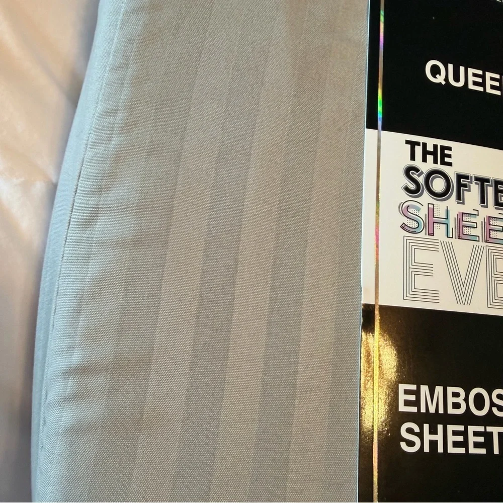 Amy Miller Home Queen Embossed Sheet Set - Grey, NWT